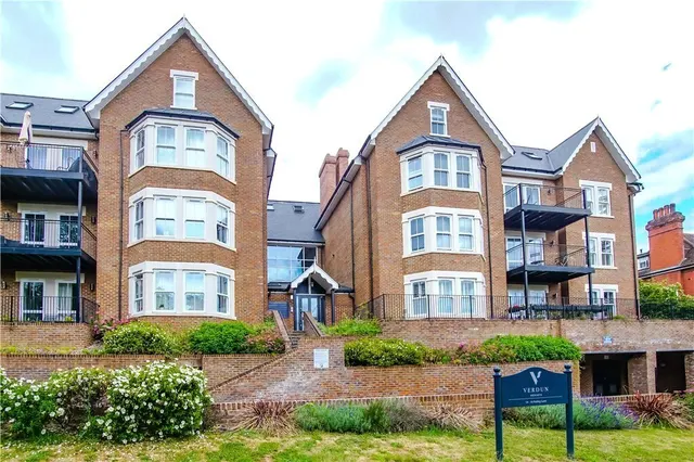 Foxley Lane, Purley, CR8, photo 1