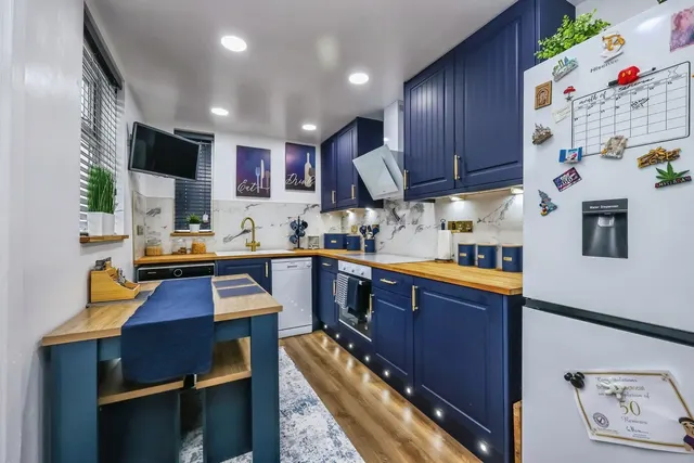 Broomhill Road, Nottingham, NG6, photo 3