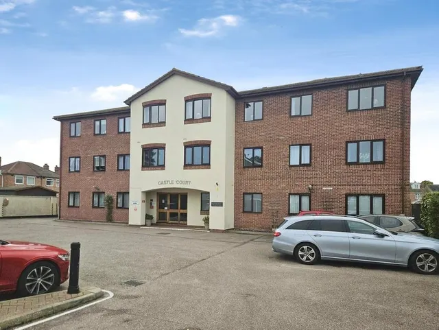 Castle Road, Clacton-on-Sea, CO15, photo 2