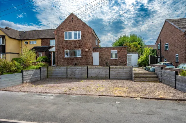 Salwarpe Road, Bromsgrove, Worcestershire, B60 3HP, photo 1