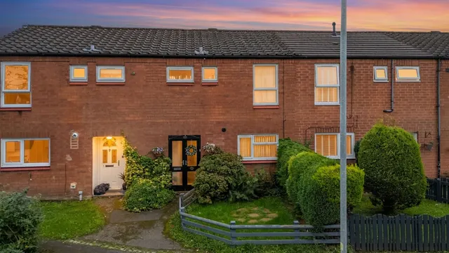 Grosvenor Close, Great Sankey, WA5, photo 1