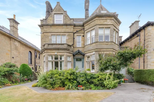 York Place, Harrogate, North Yorkshire, HG1 5RH, photo 1