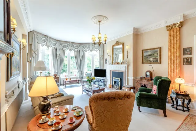 Photo 2 — York Place, Harrogate, North Yorkshire, HG1 5RH