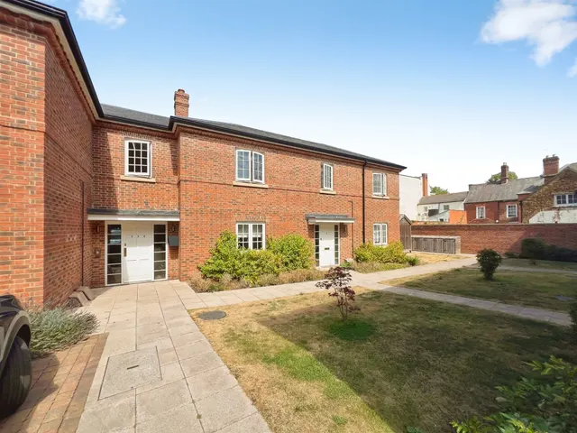 New Road, Banbury, photo 1