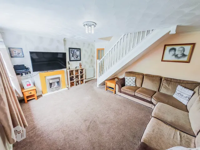 Photo 2 — Firfield Grove, Worsley, Manchester, M28 3NB