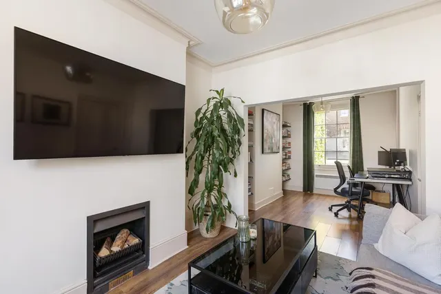 Hillgate Place, London, W8, photo 2
