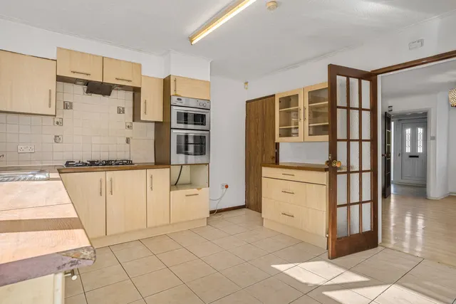 Roman Hackle Avenue, Wymans Brook, GL50, photo 2