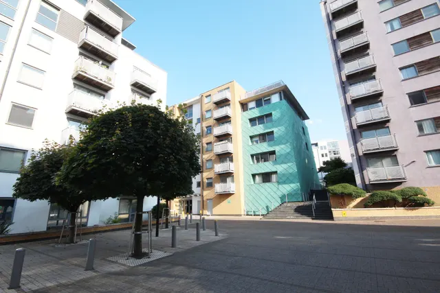 Deals Gateway, Onese8 Development, SE13, photo 1