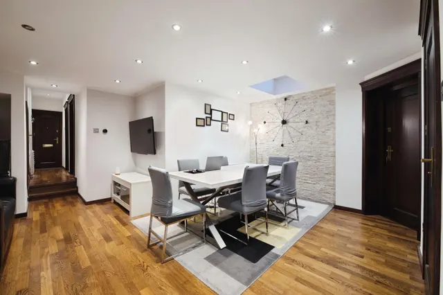 Richmond Road, London, E11, photo 1