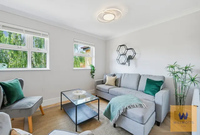 Chiswick, London, W4, photo 1