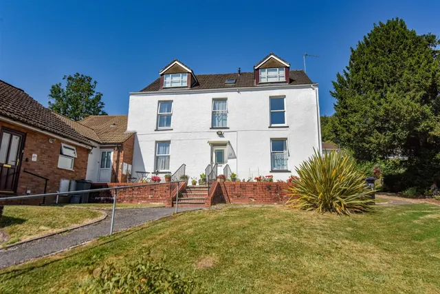 May Lane, Dursley, GL11, photo 1