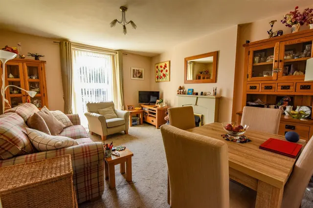 May Lane, Dursley, GL11, photo 2