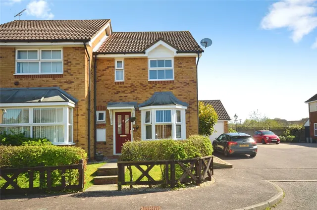 2 bedroom house — Puffin Way, Aylesbury, Buckinghamshire, HP19