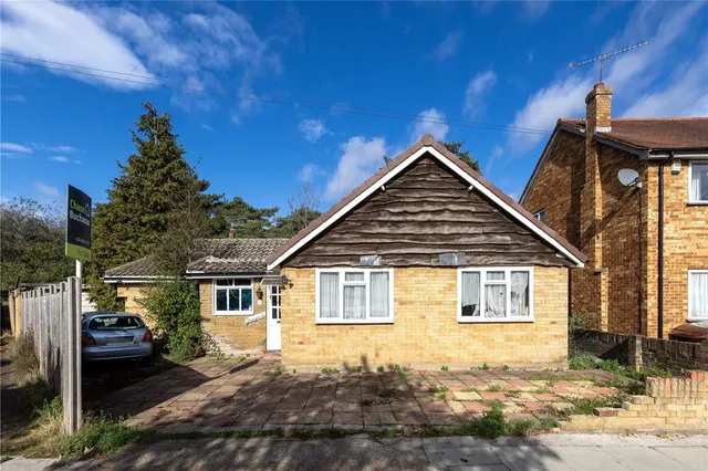 South Road, Hampton, TW12, photo 2
