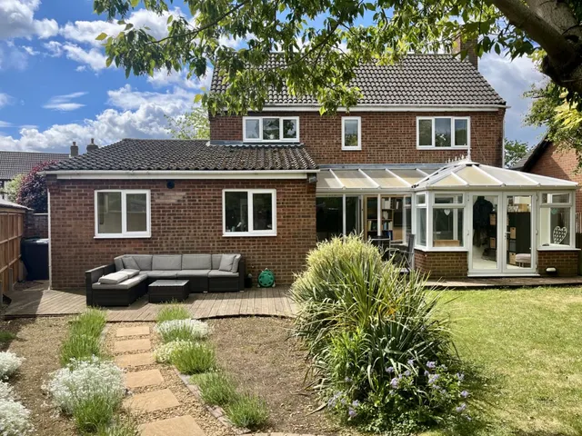 Eaton Socon, St Neots, PE19, photo 2