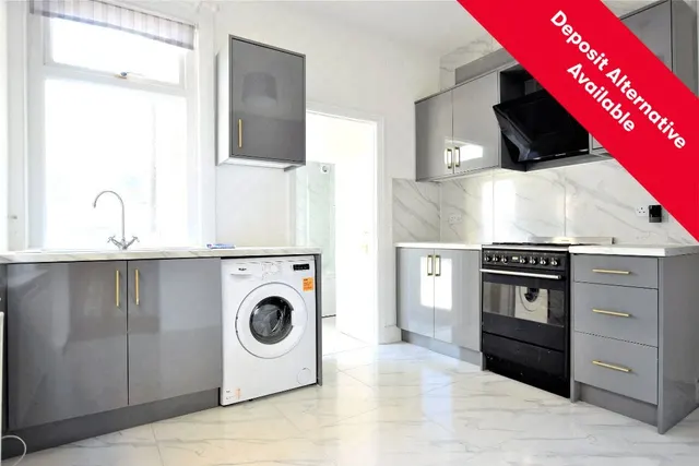 Vicarage Road, Sutton, SM1 1QN, photo 1