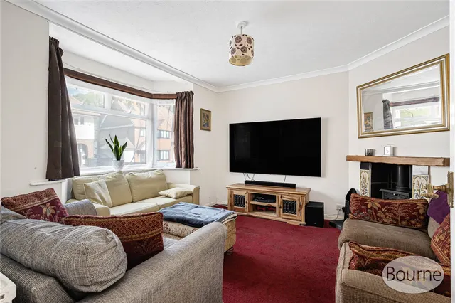 Hillview Crescent, Guildford, GU2, photo 2