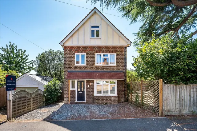 Evesham Road North, Reigate, RH2, photo 1