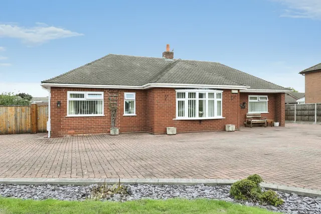Photo 3 — Newcastle Road, CREWE, Cheshire, CW2