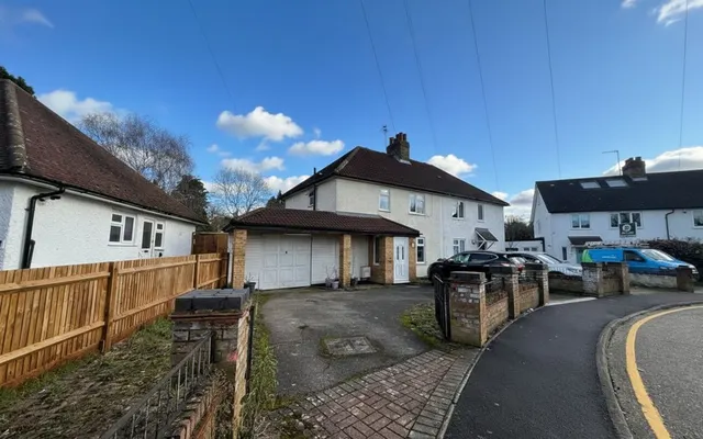 Manor Waye, Uxbridge, UB8, photo 1