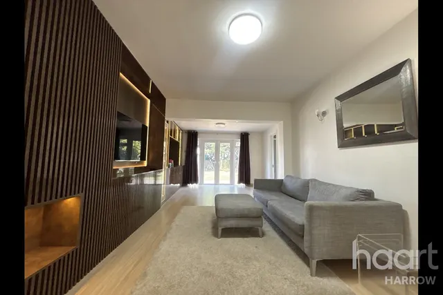 Brook Drive, HA1, photo 2