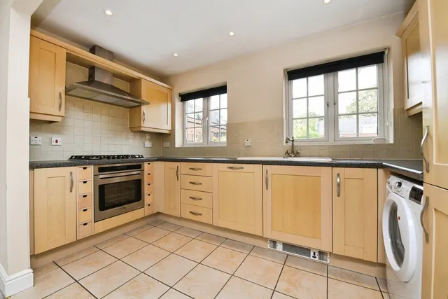 Photo 2 — Osborne Heights, Warley, Brentwood, Essex, CM14
