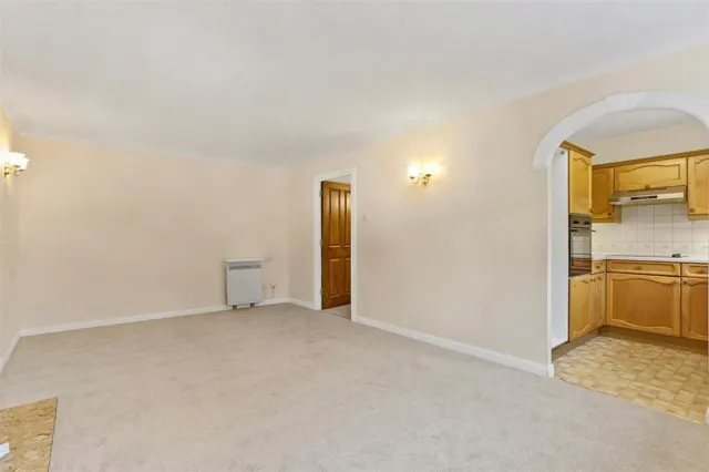 Whytecliffe Road South, Purley, CR8, photo 3