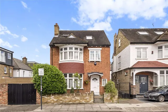 Eatonville Villas, London, SW17 7SJ, photo 1