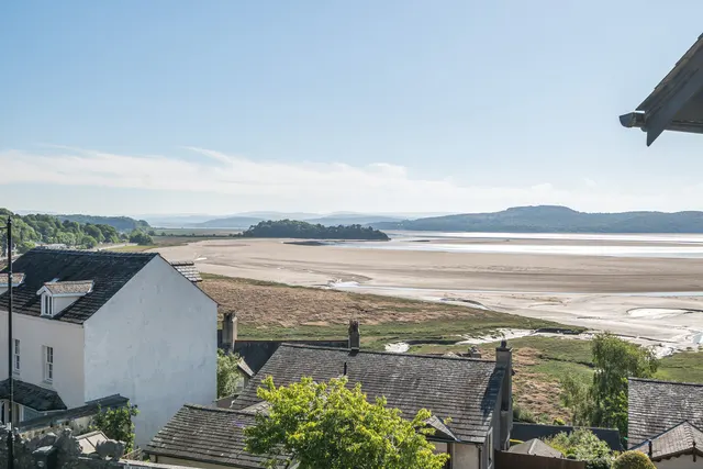 Main Street, Grange over Sands, LA11, photo 2