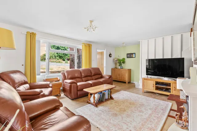 Sunnycroft, Downley, HP13, photo 3