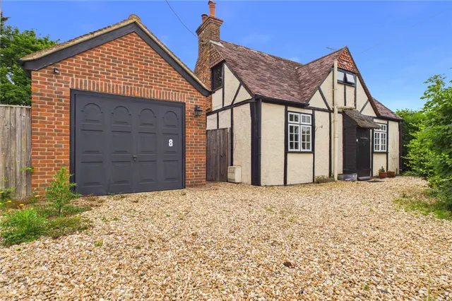 Whitehouse Road, Woodcote, RG8, photo 3