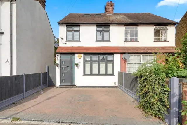 Holmwood Road, Enfield, photo 1