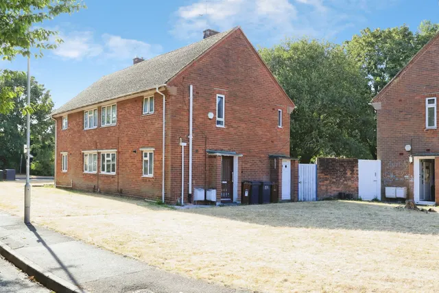 Parkfield Grove, Wolverhampton, WV2, photo 1