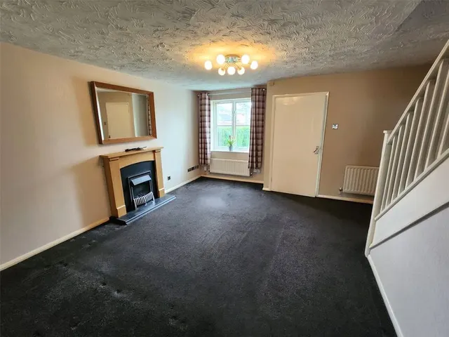 Photo 2 — Sunart Way, Nuneaton, Warwickshire, CV10