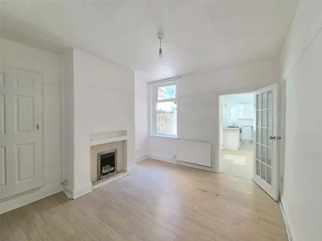 Randolph Road, Derby, DE23, photo 3
