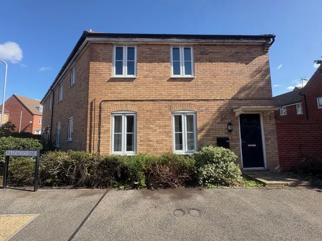 Pascal Close, Corby, NN17, photo 1