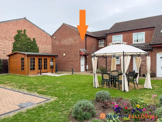 Warwick Road, Balderton, NG24, photo 1