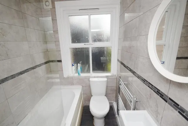 Clifton Avenue, Fallowfield, M14, photo 2