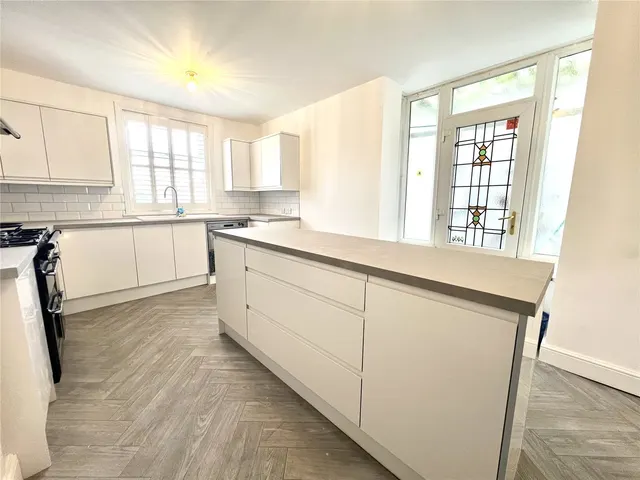 Albert Road, Morecambe, LA4, photo 3