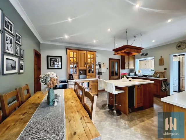 Grove Street, Mirfield, WF14, photo 2