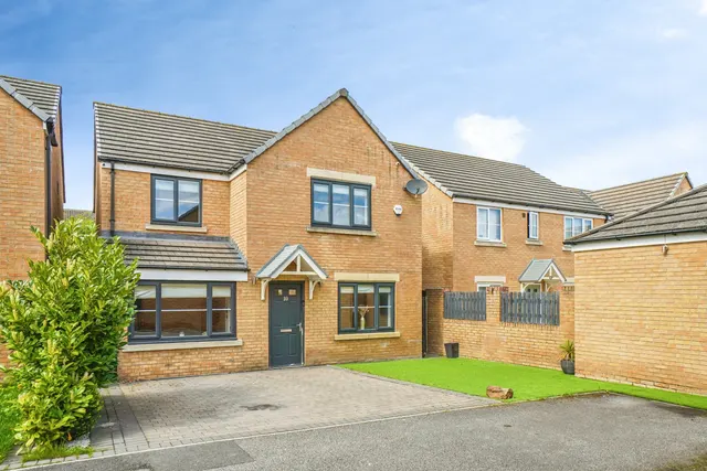 Poplar Place, Leeds, LS14, photo 1