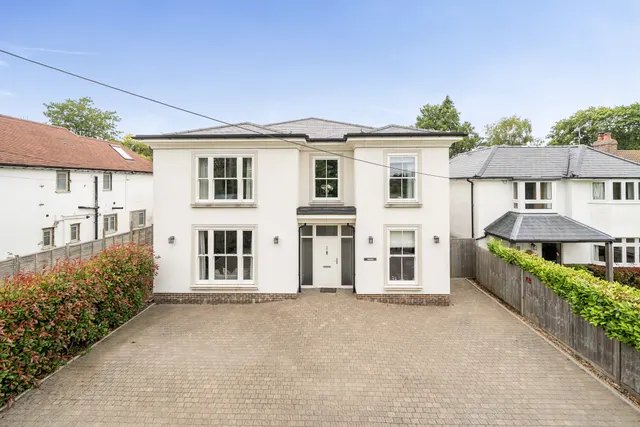 Deane Down Drove, Littleton, SO22, photo 1