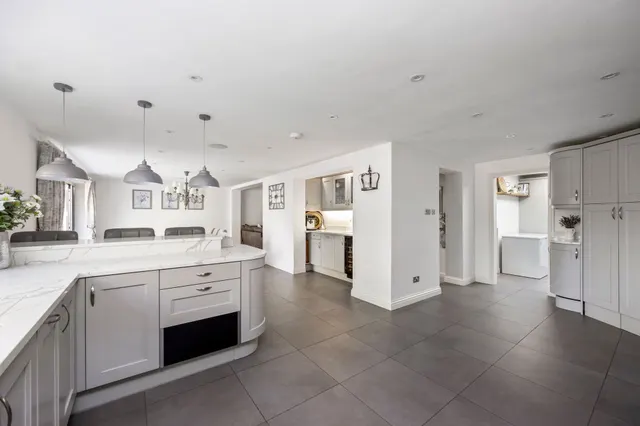 Millfield, Southwater, RH13, photo 2