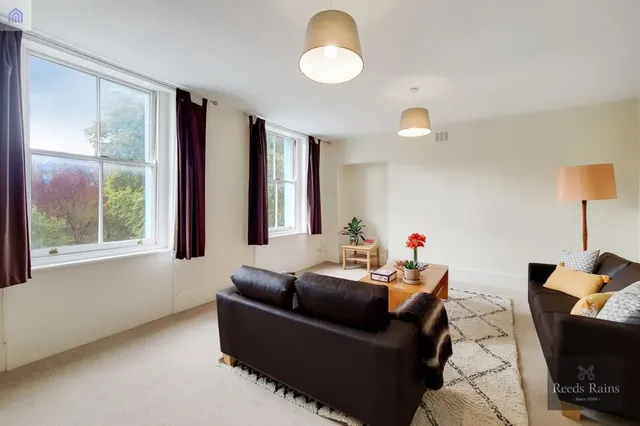 Kennington Road, London, SE1, photo 1
