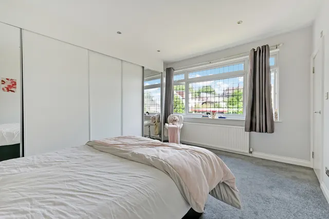 Kings Avenue, London, SW12, photo 3