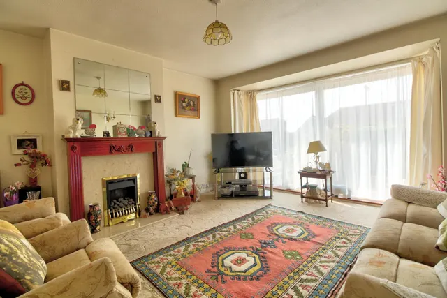 Osborne Drive, Lancing, BN15, photo 2