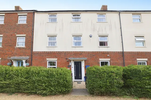 Archers Way, Amesbury, SP4, photo 1