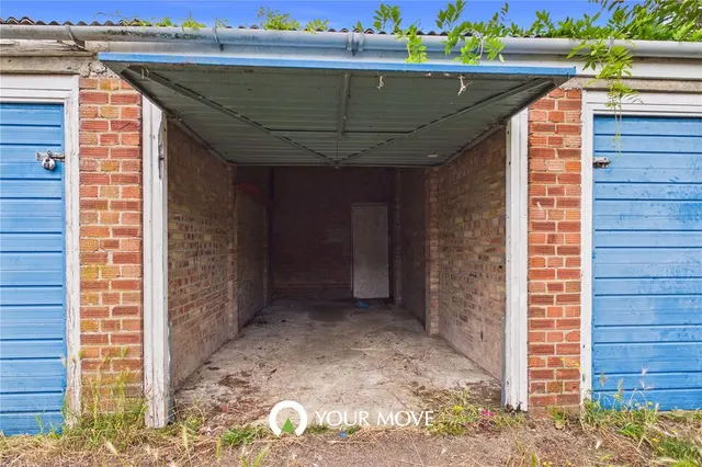 Photo 2 — Morton Road, Lowestoft, Suffolk, NR33