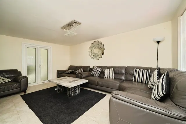 Brentry Avenue, Bristol, BS5, photo 2