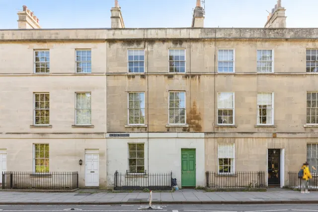 Albion Terrace, Bath, photo 1